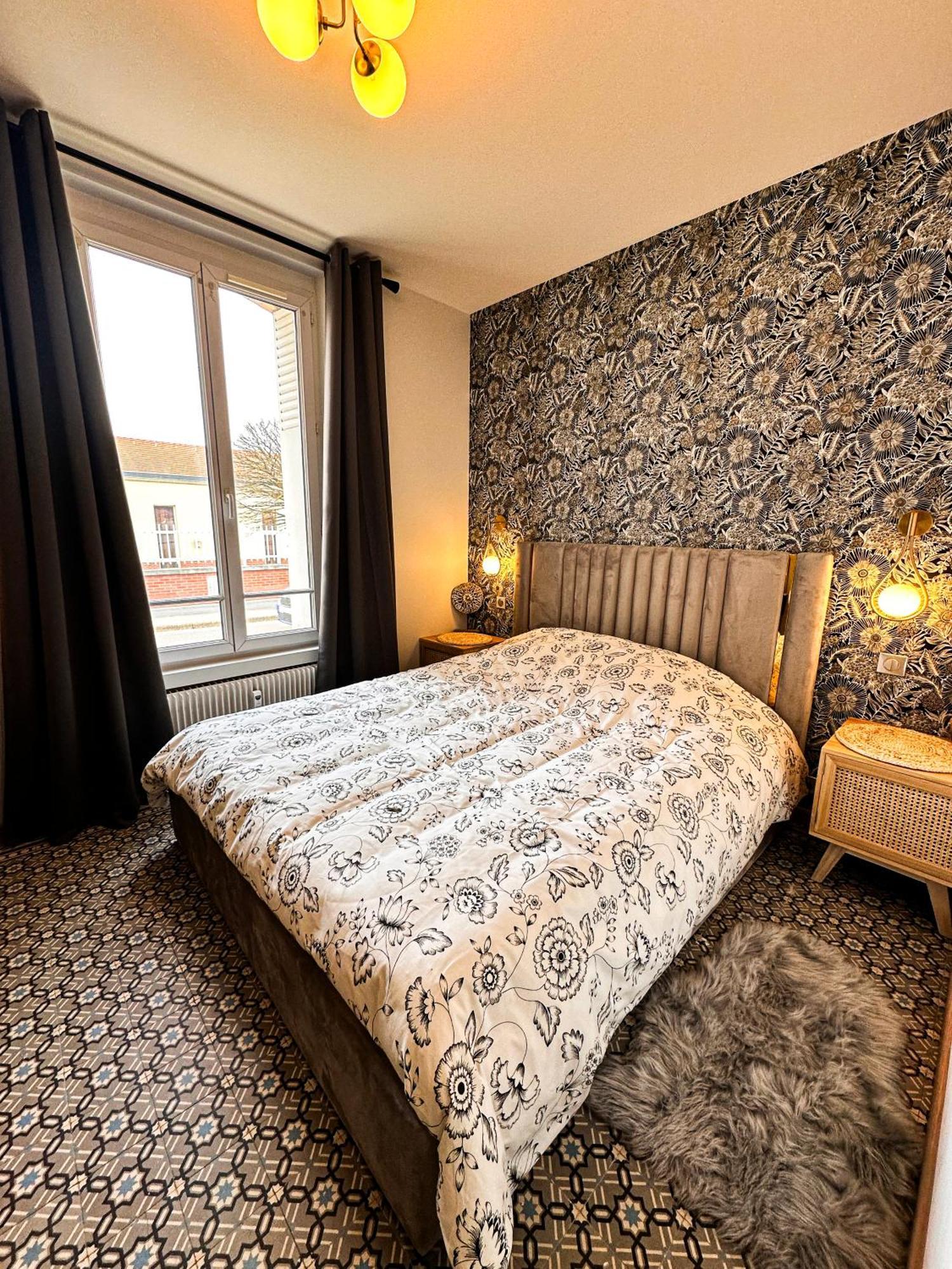 Le Garden & Spa Compiegne Exterior photo